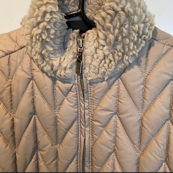 Patagonia Women's Jacket - Picture 4 of 5